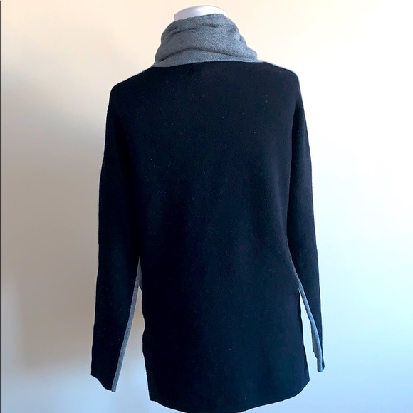 Rachel Zoe Pull Over - Picture 3 of 3